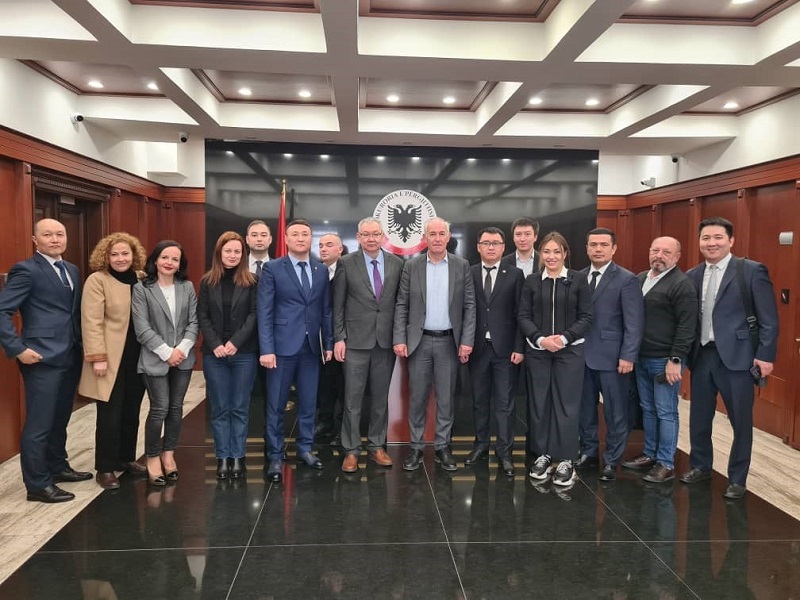 Përfaqësues të institucioneve të drejtësisë të vendeve të Azisë Qendrore zhvillojnë vizitë studimore në Prokurorinë e Përgjithshme